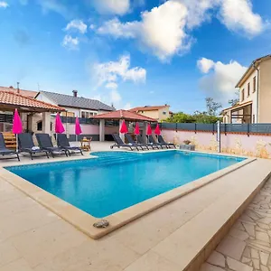  Apartman Ana