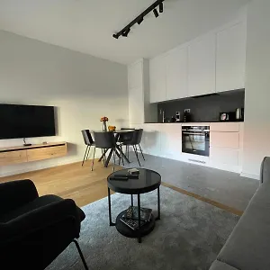  Apartman Domus Centrum With Free Parking